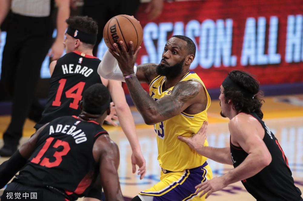 观众献上一 观众献上一