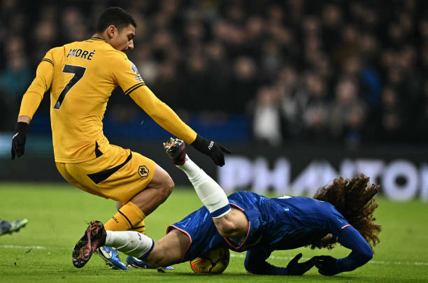 場不到40 場不到40